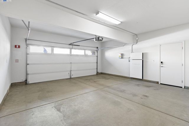 28719 Vista Grande Dr, Hayward, CA 94544