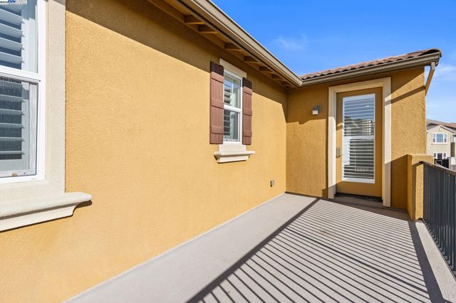 28719 Vista Grande Dr, Hayward, CA 94544