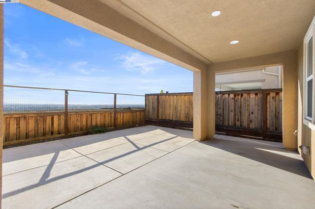 28719 Vista Grande Dr, Hayward, CA 94544