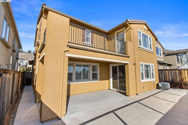 28719 Vista Grande Dr, Hayward, CA 94544