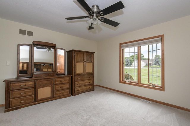 N5158 Union Hill ROAD, Oconomowoc, WI 53066