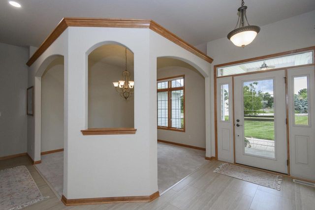 N5158 Union Hill ROAD, Oconomowoc, WI 53066