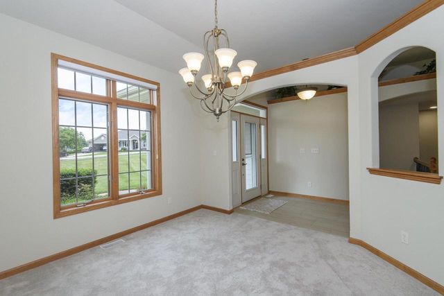 N5158 Union Hill ROAD, Oconomowoc, WI 53066