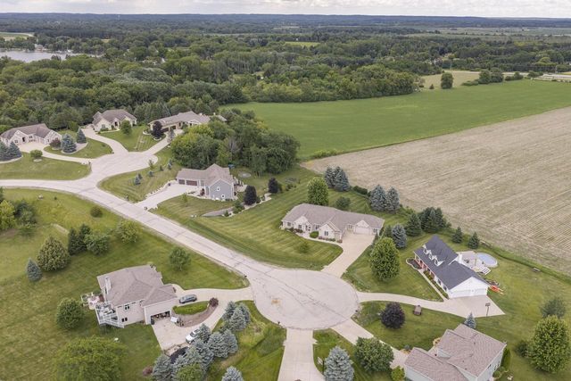 N5158 Union Hill ROAD, Oconomowoc, WI 53066