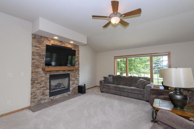 N5158 Union Hill ROAD, Oconomowoc, WI 53066