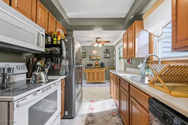 36116 Skytop Lane, Willoughby, OH 44094