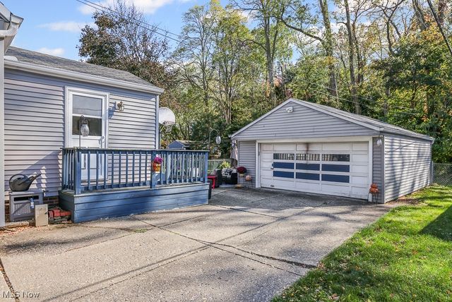 36116 Skytop Lane, Willoughby, OH 44094