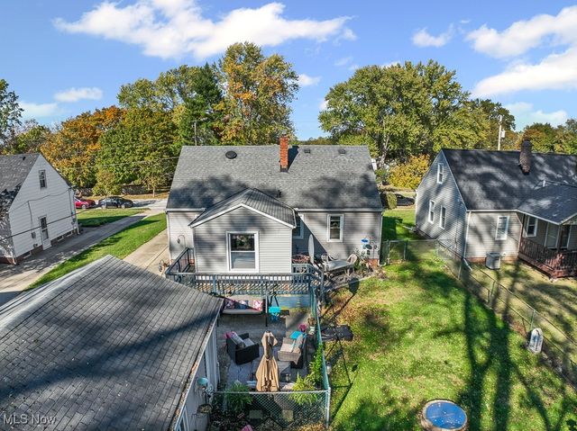 36116 Skytop Lane, Willoughby, OH 44094