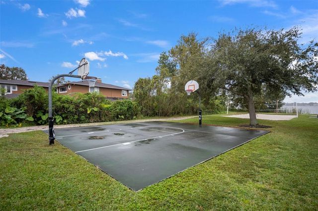 2441 WILLOW SPRINGS COURT, Apopka, FL 32712