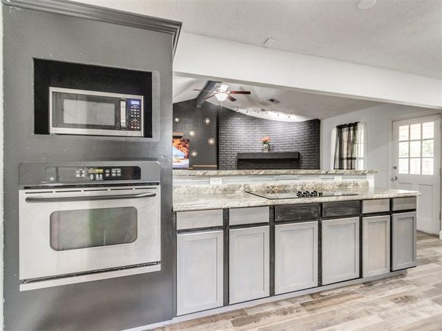 2717 Rolling Hills Terrace, Edmond, OK 73012