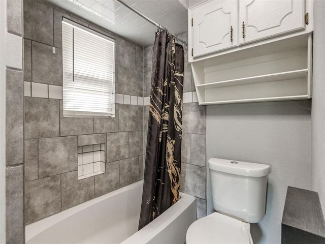 2717 Rolling Hills Terrace, Edmond, OK 73012