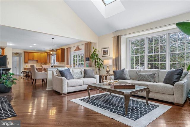 2062 SILVERWOOD DR, Newtown, PA 18940