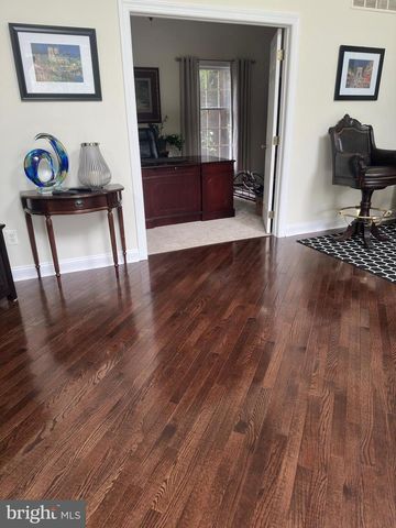 2062 SILVERWOOD DR, Newtown, PA 18940