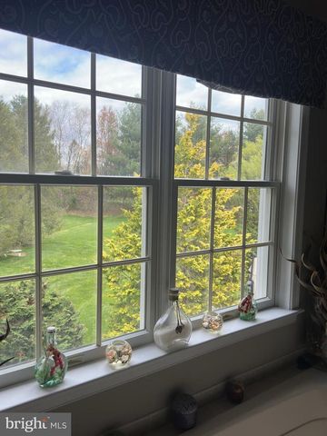 2062 SILVERWOOD DR, Newtown, PA 18940