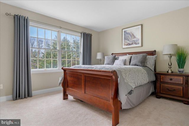 2062 SILVERWOOD DR, Newtown, PA 18940