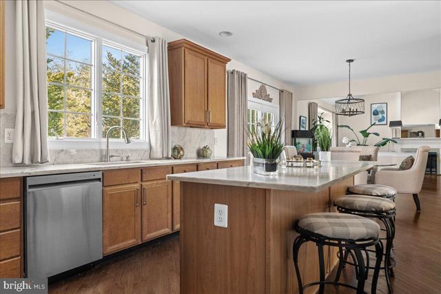 2062 SILVERWOOD DR, Newtown, PA 18940