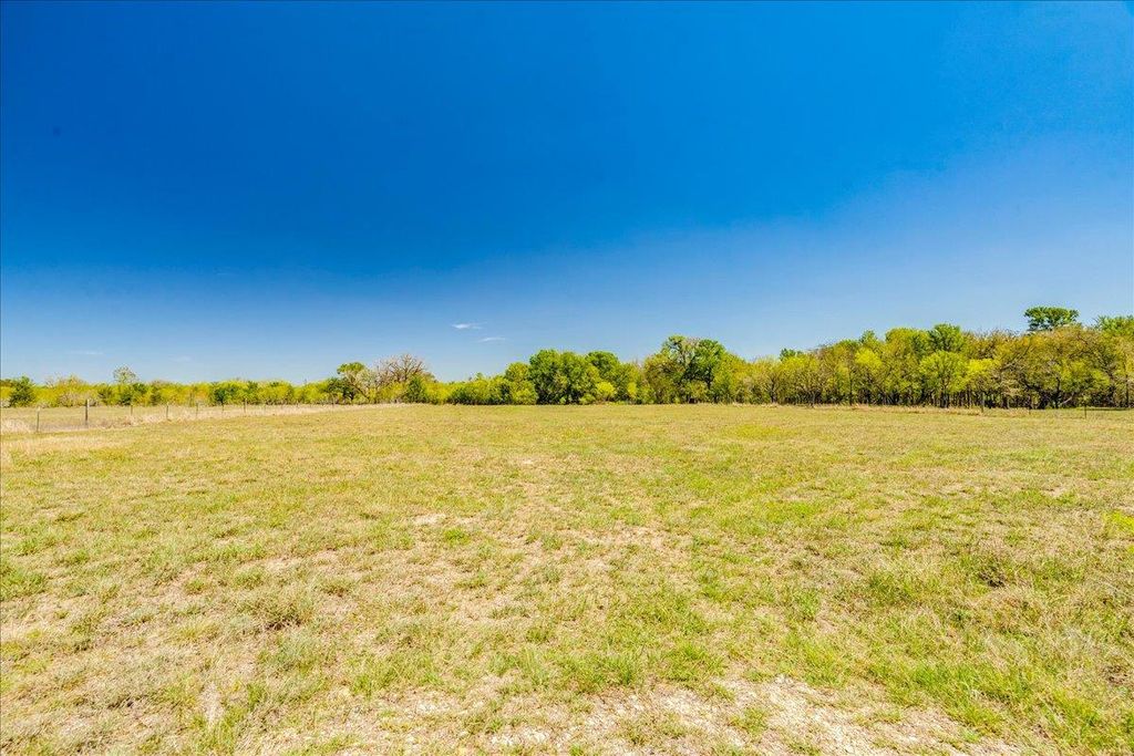 169 Sand Hill RD, Dale, TX 78616