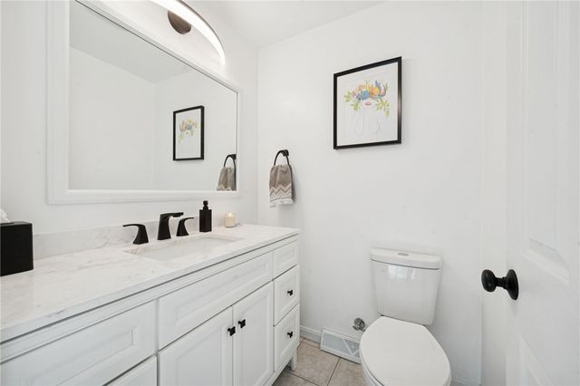 68 Barnhart Rd, Hempfield Twp, PA 15601