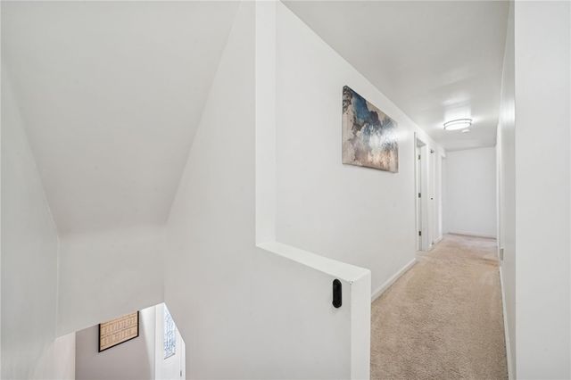 68 Barnhart Rd, Hempfield Twp, PA 15601