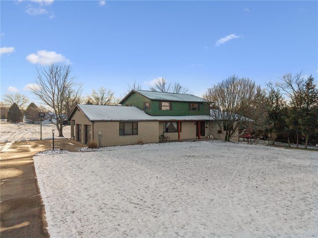 68 Barnhart Rd, Hempfield Twp, PA 15601