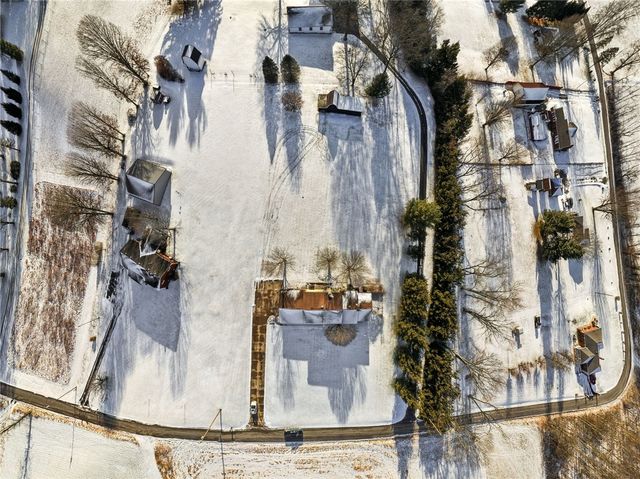 68 Barnhart Rd, Hempfield Twp, PA 15601