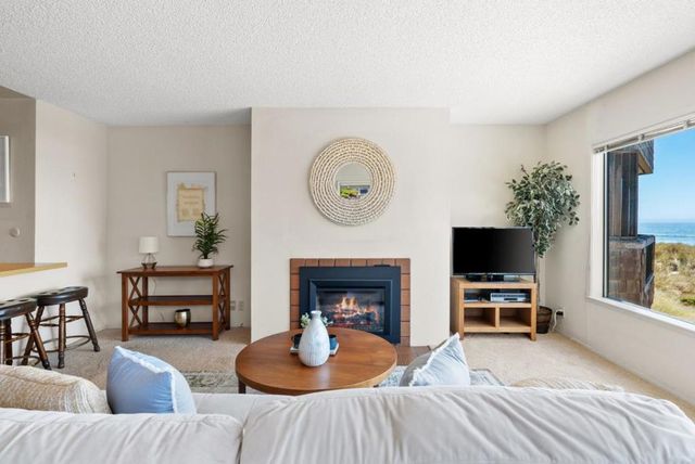 101 Shell Drive 227, Watsonville, CA 95076