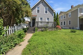 408 1/2 E Linn Street, Marshalltown, IA 50158