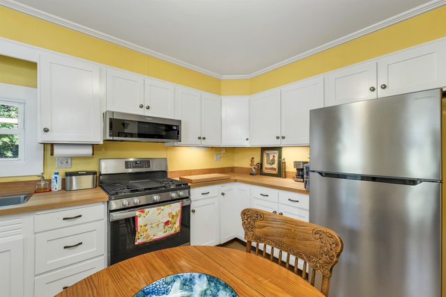 369 High Street, Somersworth, NH 03878
