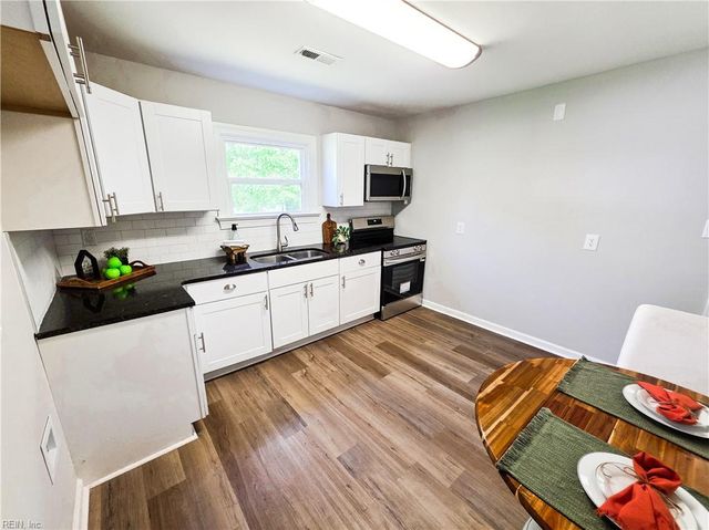 725 Oakland AVE, Hampton, VA 23663