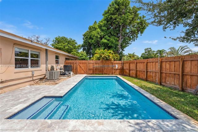4780 NE 8th Ter, Oakland Park, FL 33334