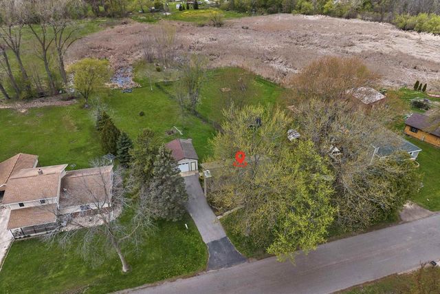 607 HUNTERS POINT ROAD, Neenah, WI 54956
