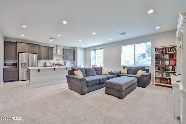 7223 S 13TH Street, Phoenix, AZ 85042