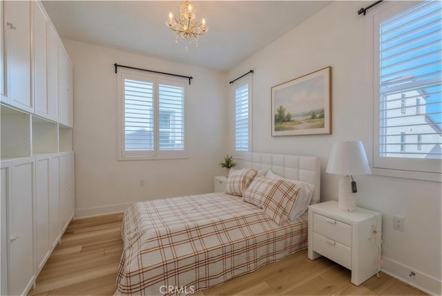 426 Lobata, Irvine, CA 92618