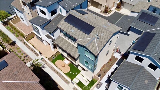 426 Lobata, Irvine, CA 92618