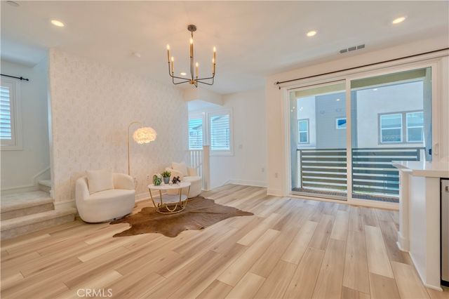 426 Lobata, Irvine, CA 92618
