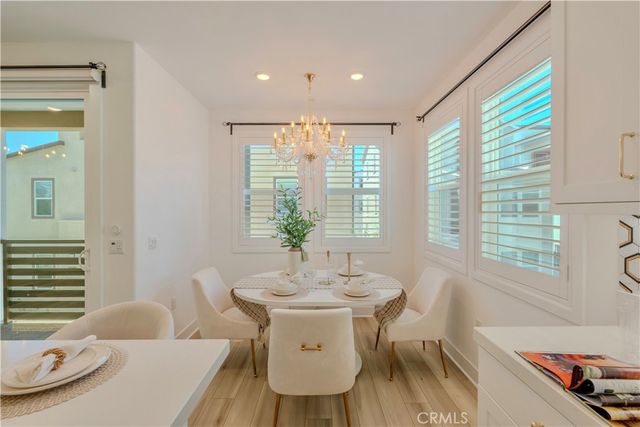 426 Lobata, Irvine, CA 92618