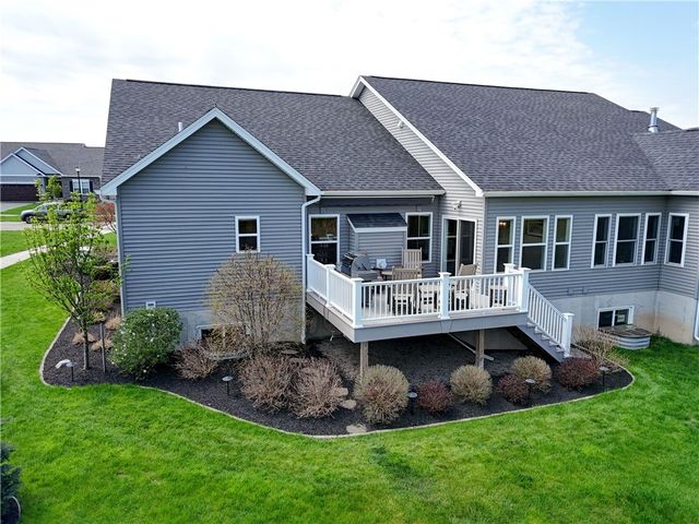 5972 Monarch Drive, Farmington, NY 14425