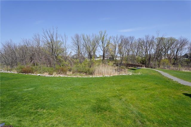 5972 Monarch Drive, Farmington, NY 14425