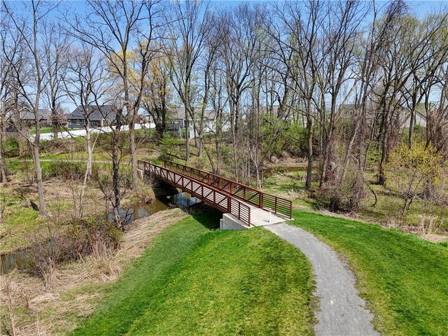5972 Monarch Drive, Farmington, NY 14425