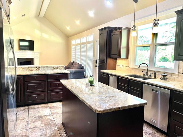 954 Ridgeview, Camden, AR 71701