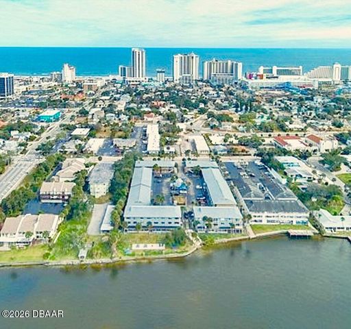 415 N Halifax Ave Apt 303, Daytona Beach, FL 32118