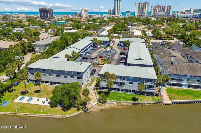 415 N Halifax Ave Apt 303, Daytona Beach, FL 32118