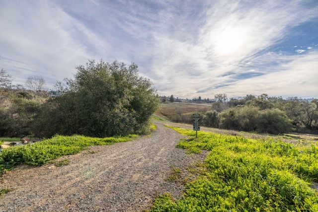 9010 Hearst Pl, El Dorado Hills, CA 95762