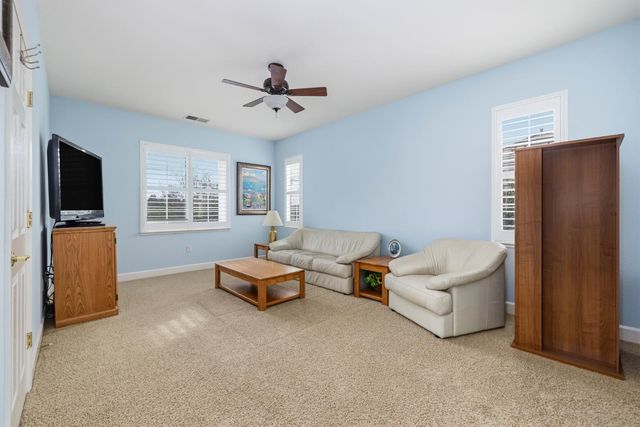 9010 Hearst Pl, El Dorado Hills, CA 95762