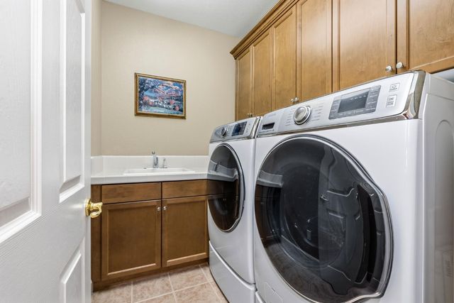 9010 Hearst Pl, El Dorado Hills, CA 95762
