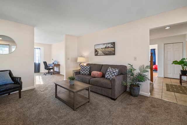 5112 Villa Drive, Klamath Falls, OR 97603