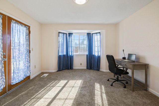 5112 Villa Drive, Klamath Falls, OR 97603