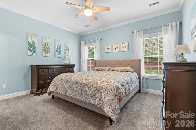7015 Waterfront Place, Granite Falls, NC 28630
