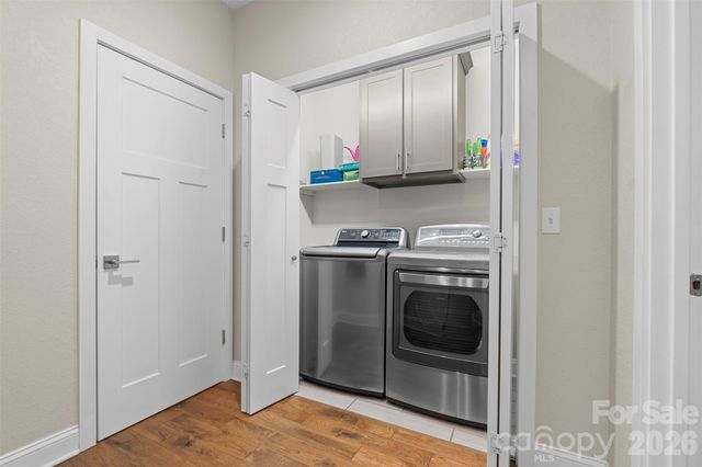 7015 Waterfront Place, Granite Falls, NC 28630