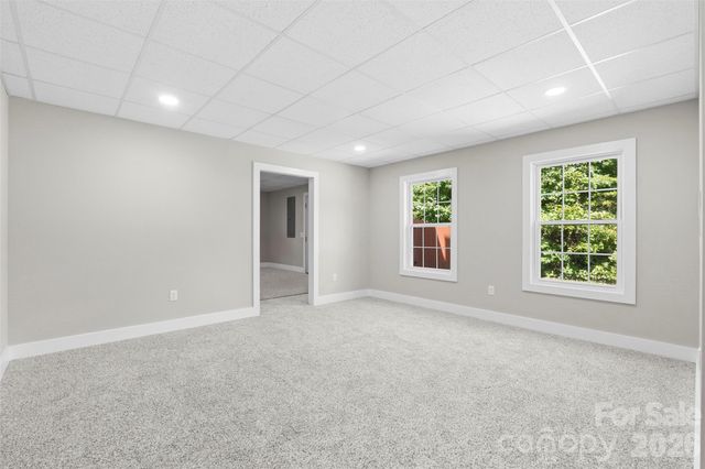 7015 Waterfront Place, Granite Falls, NC 28630